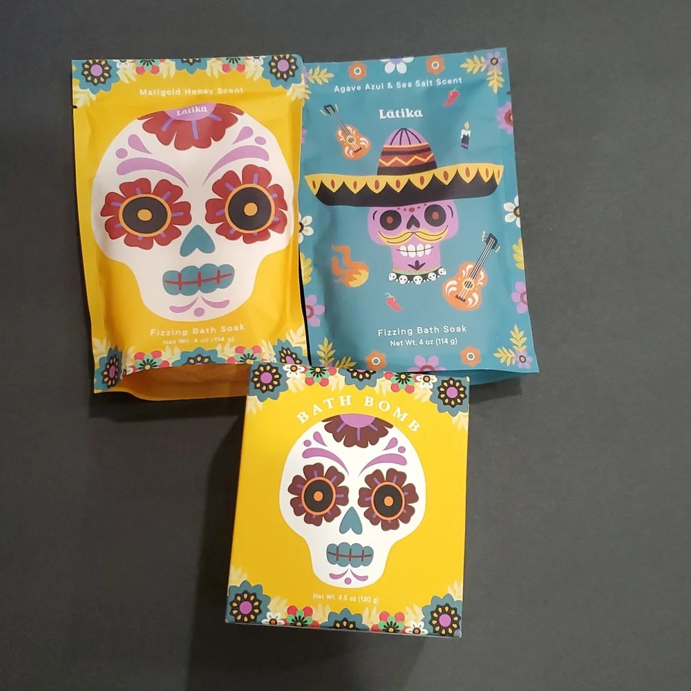 Latika Día‎ de (los) Muertos 2pack bath bomb and fizzing bath soak new FREE